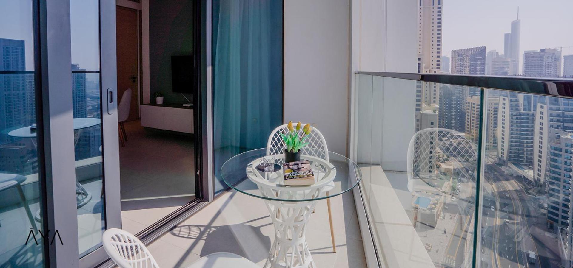 Jumeirah Gate Tower 1 - Stylish Apartment With Pool & City Views Dubai Eksteriør billede